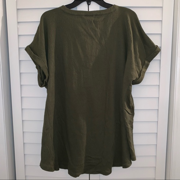 Ava & Viv Split Neck Roll Sleeve Shirt - Picture 4 of 5